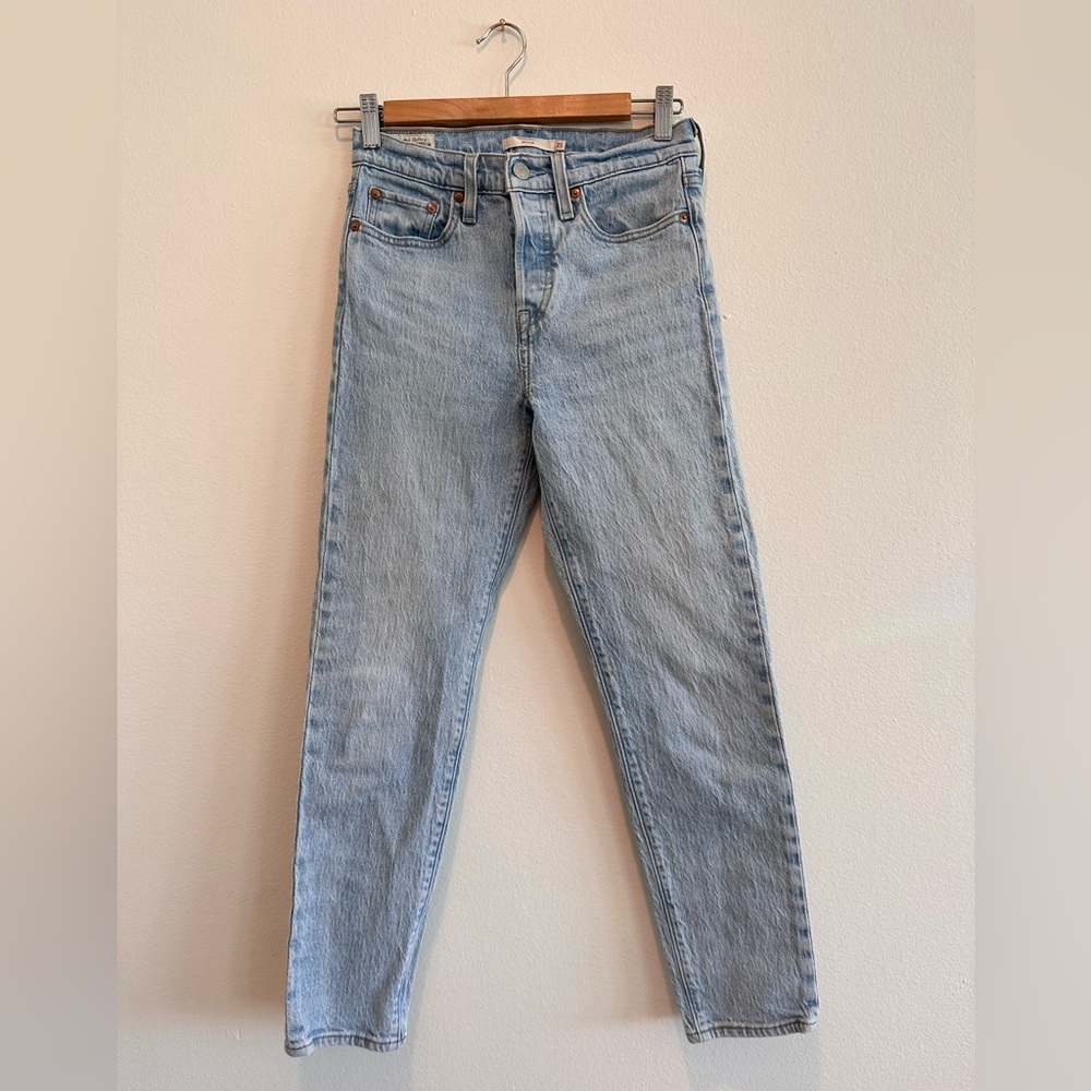 Levi’s Wedgie Jeans